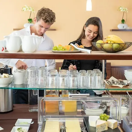 Wohlfuehlpension Kristan 4*